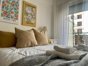 Ubicación ideal en Palermo, cómodo departamento lleno de luz.